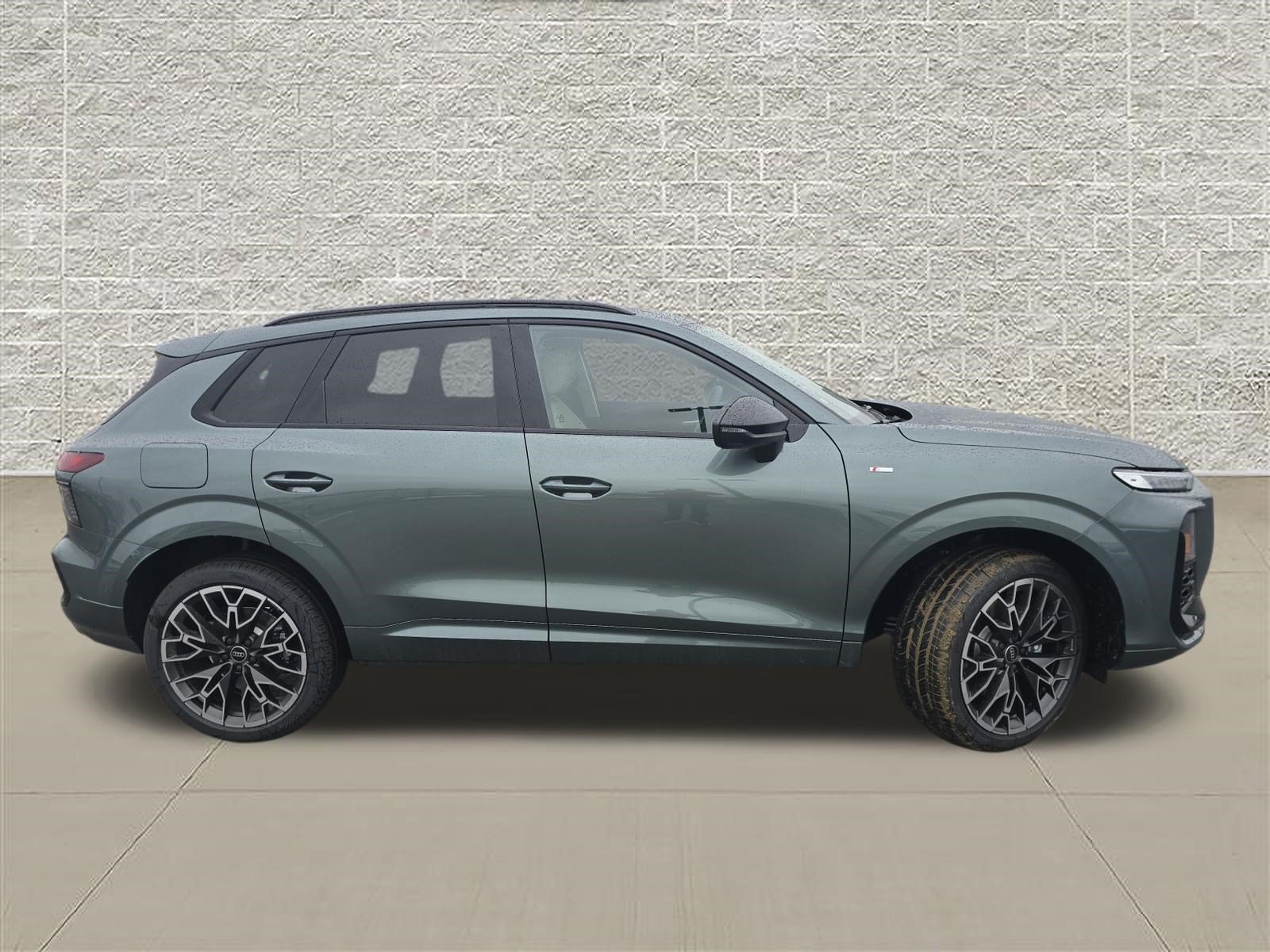 New 2026 Audi Q3 quattro 2.0T AWD/4WD image 8