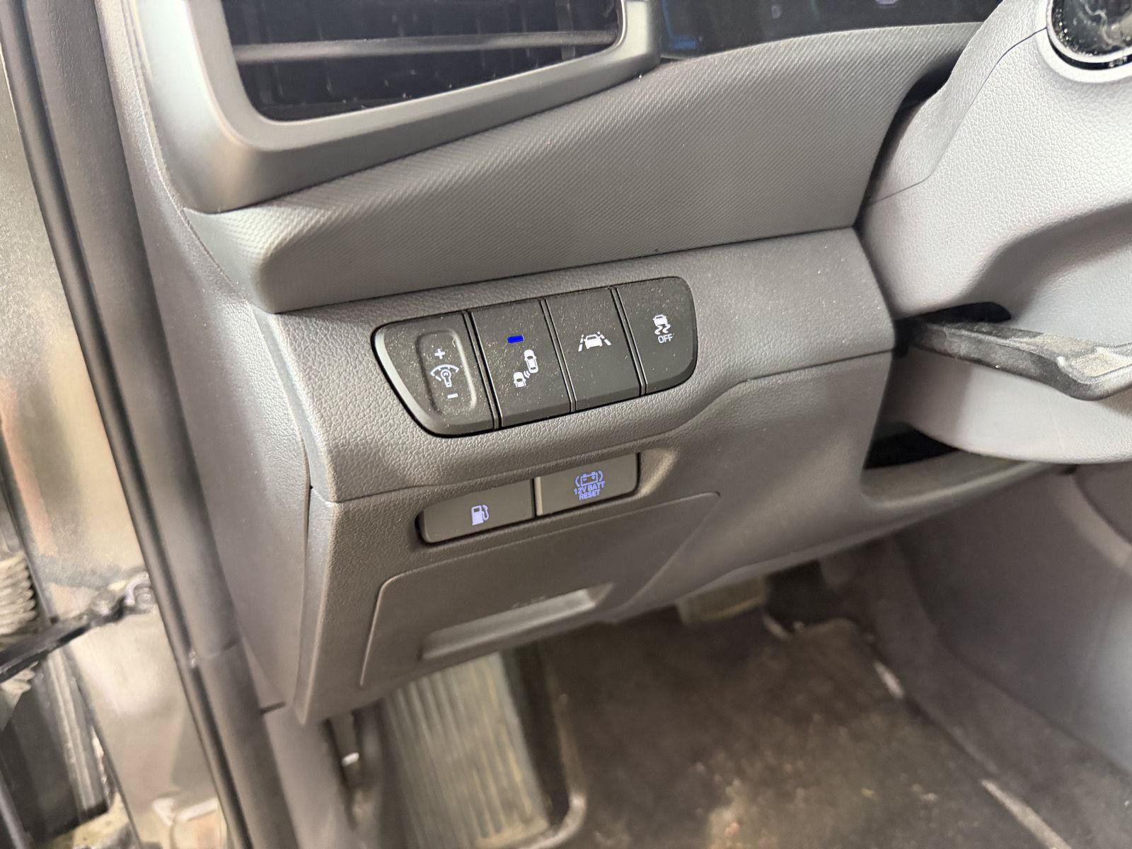 Used 2021 Hyundai Ioniq Limited FWD image 20