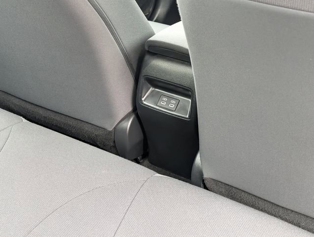 Used 2023 Toyota Corolla LE image 29