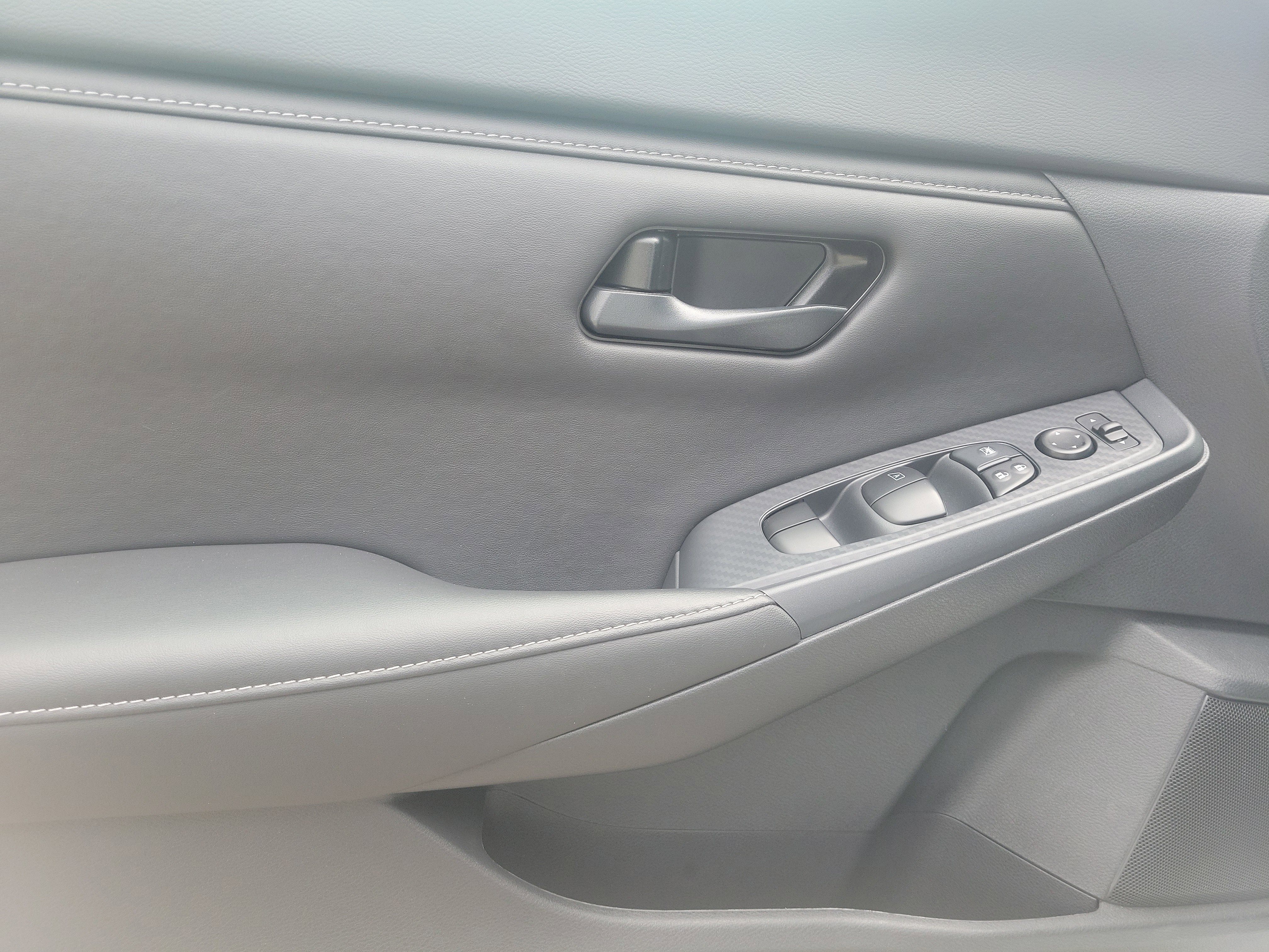 Certified 2025 Nissan Sentra S FWD image 15