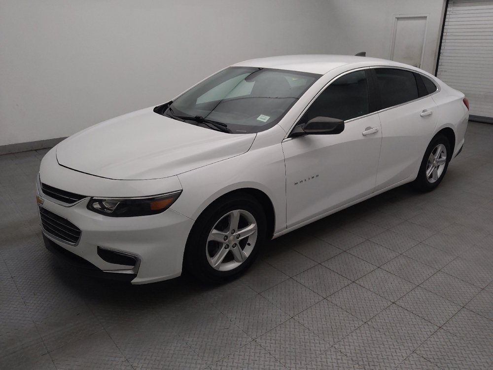 Used 2018 Chevrolet Malibu LS FWD image 2