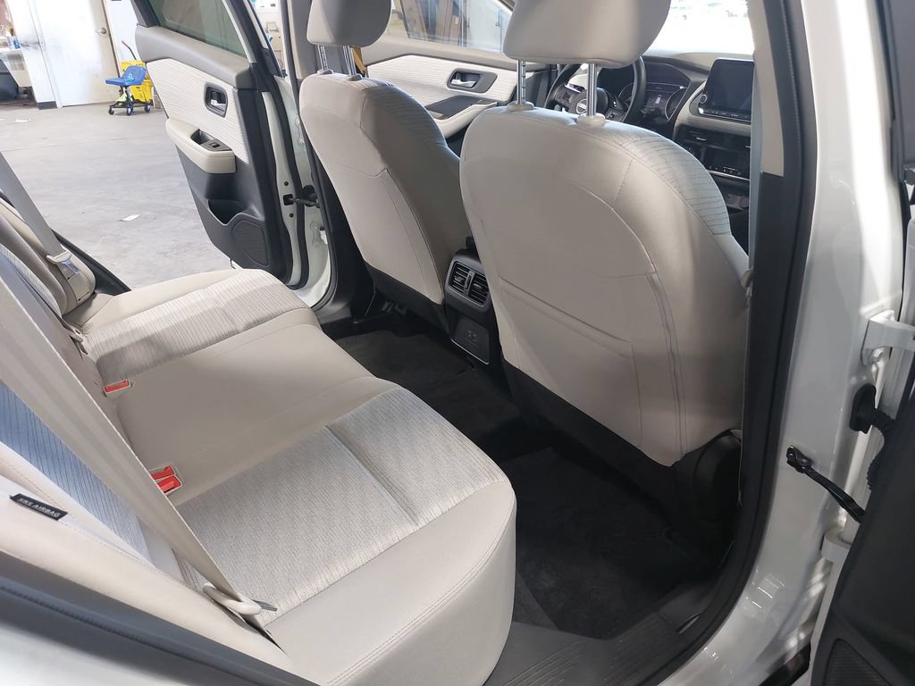 Certified 2023 Nissan Rogue SV AWD/4WD image 11