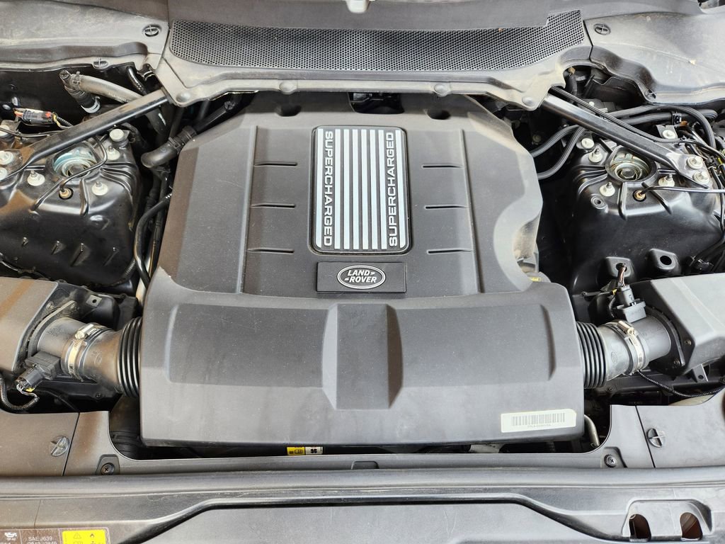 Used 2018 Land Rover Discovery HSE image 28