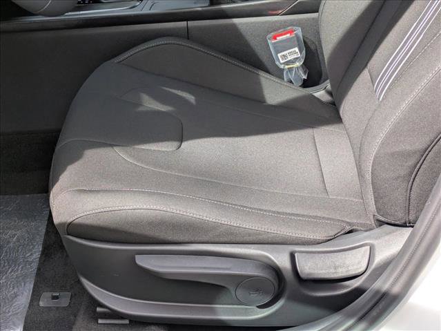 New 2026 Hyundai Elantra Sport FWD image 4