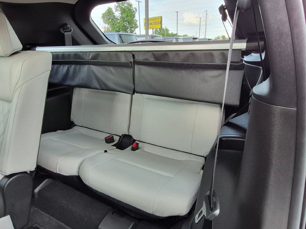 Used 2024 Mitsubishi Outlander SEL AWD/4WD image 23