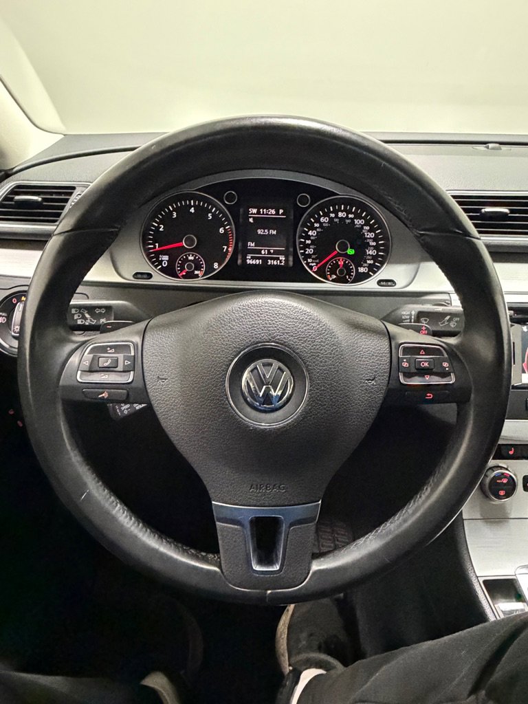 Used 2015 Volkswagen CC R-Line image 15
