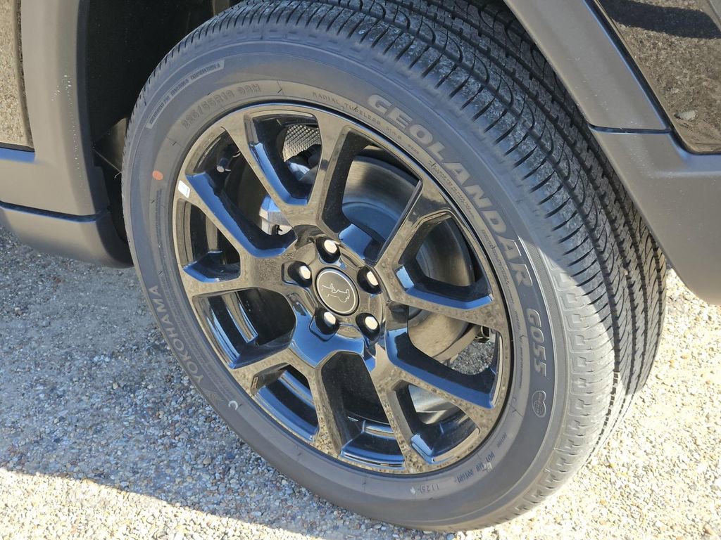 New 2026 Jeep Compass Latitude image 5