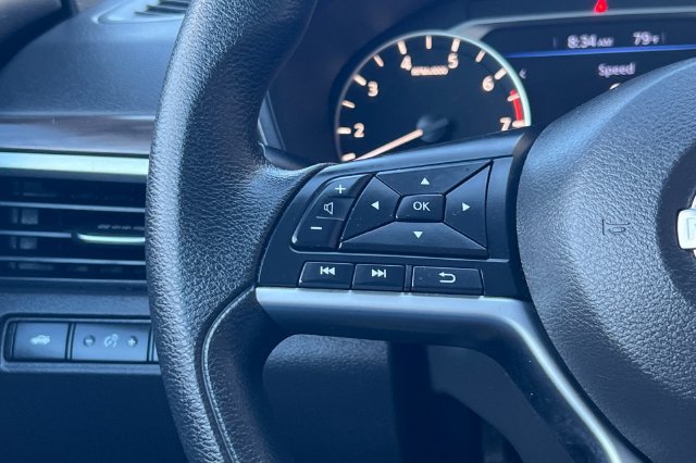 Used 2024 Nissan Altima 2.5 SV FWD image 26