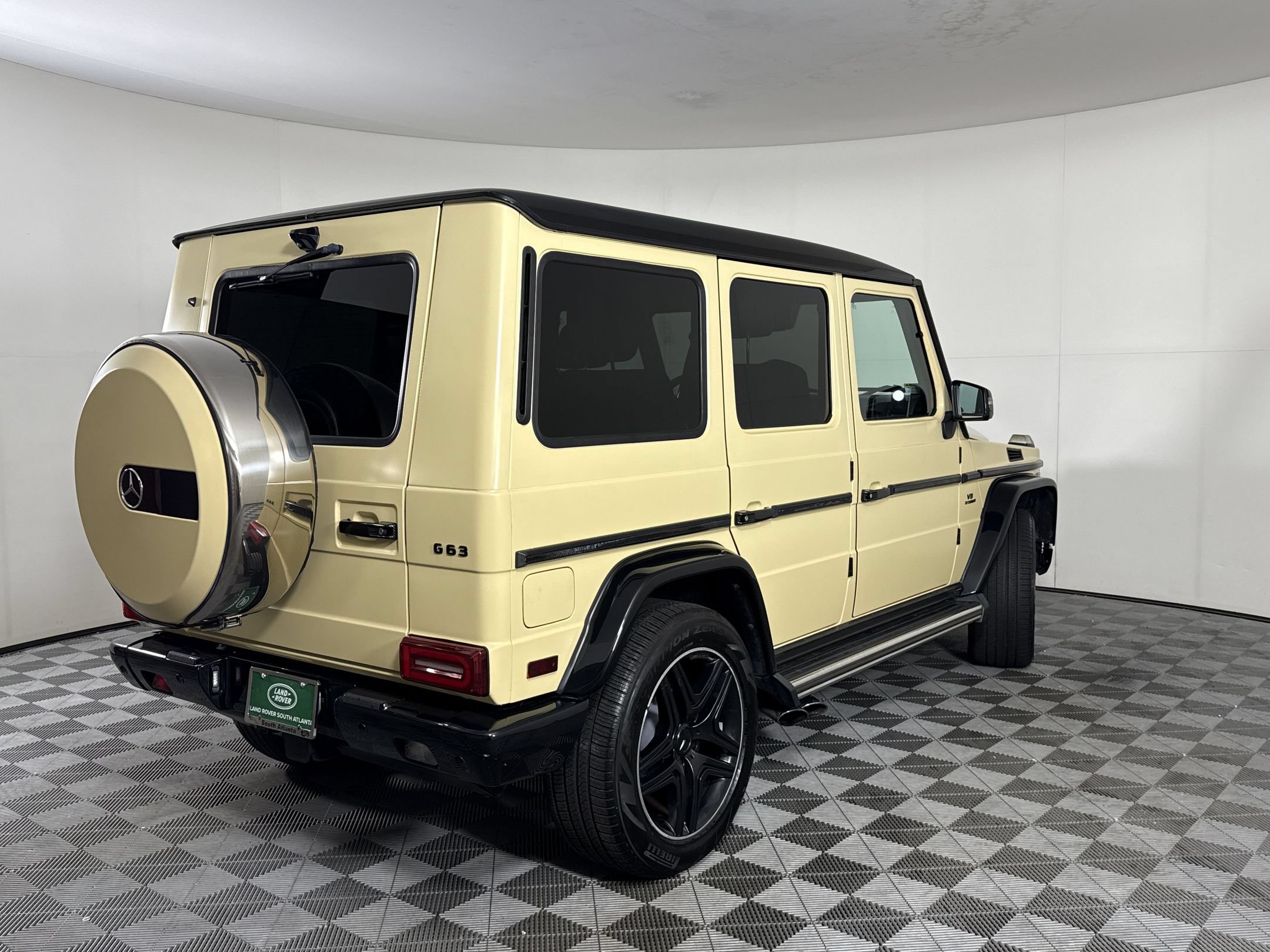 Used 2017 Mercedes-Benz G 63 AMG 4MATIC image 8