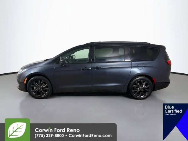 Used 2020 Chrysler Pacifica Touring-L Plus FWD image 5