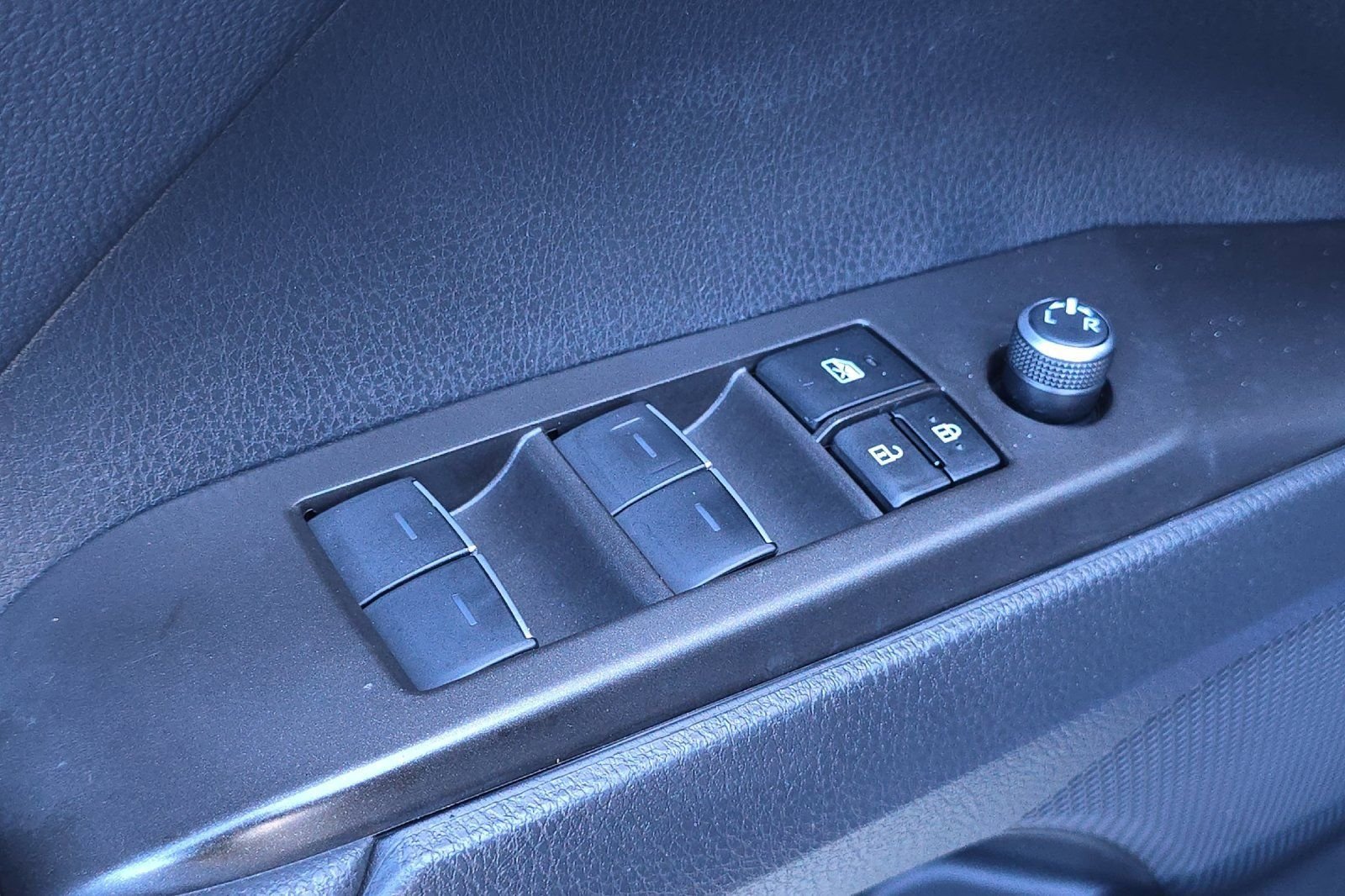 Used 2023 Toyota Camry XLE w/ Cold Weather Package AWD/4WD image 12