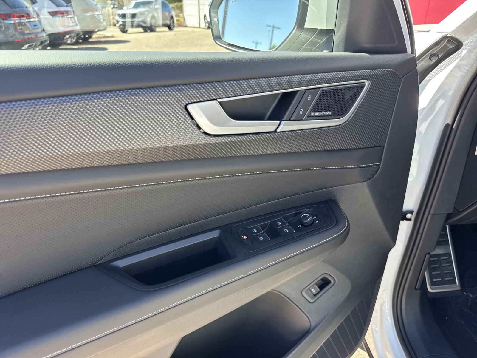 New 2026 Volkswagen Atlas Cross Sport SEL Premium R-Line image 13