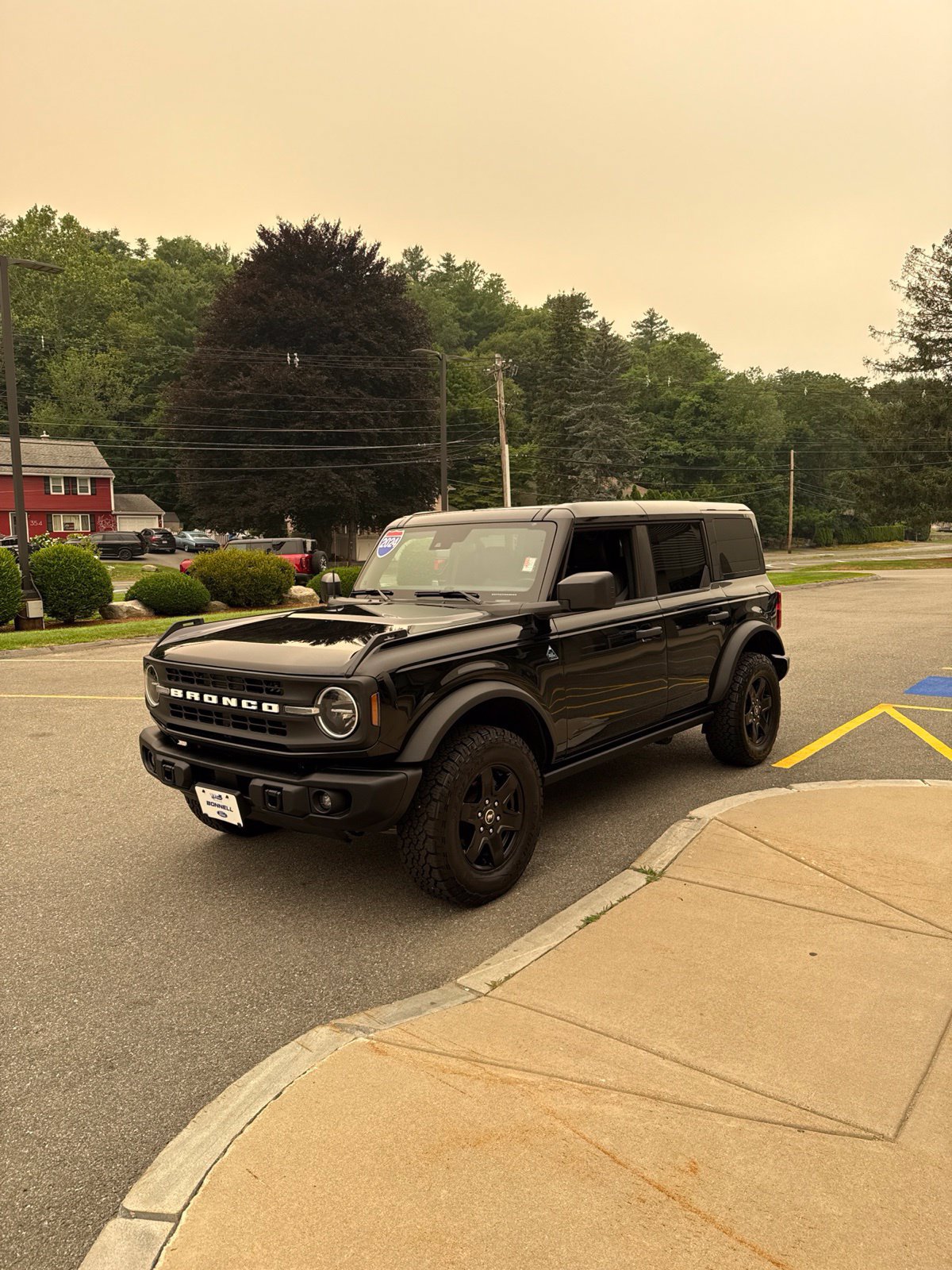 Used 2024 Ford Bronco Black Diamond AWD/4WD image 4