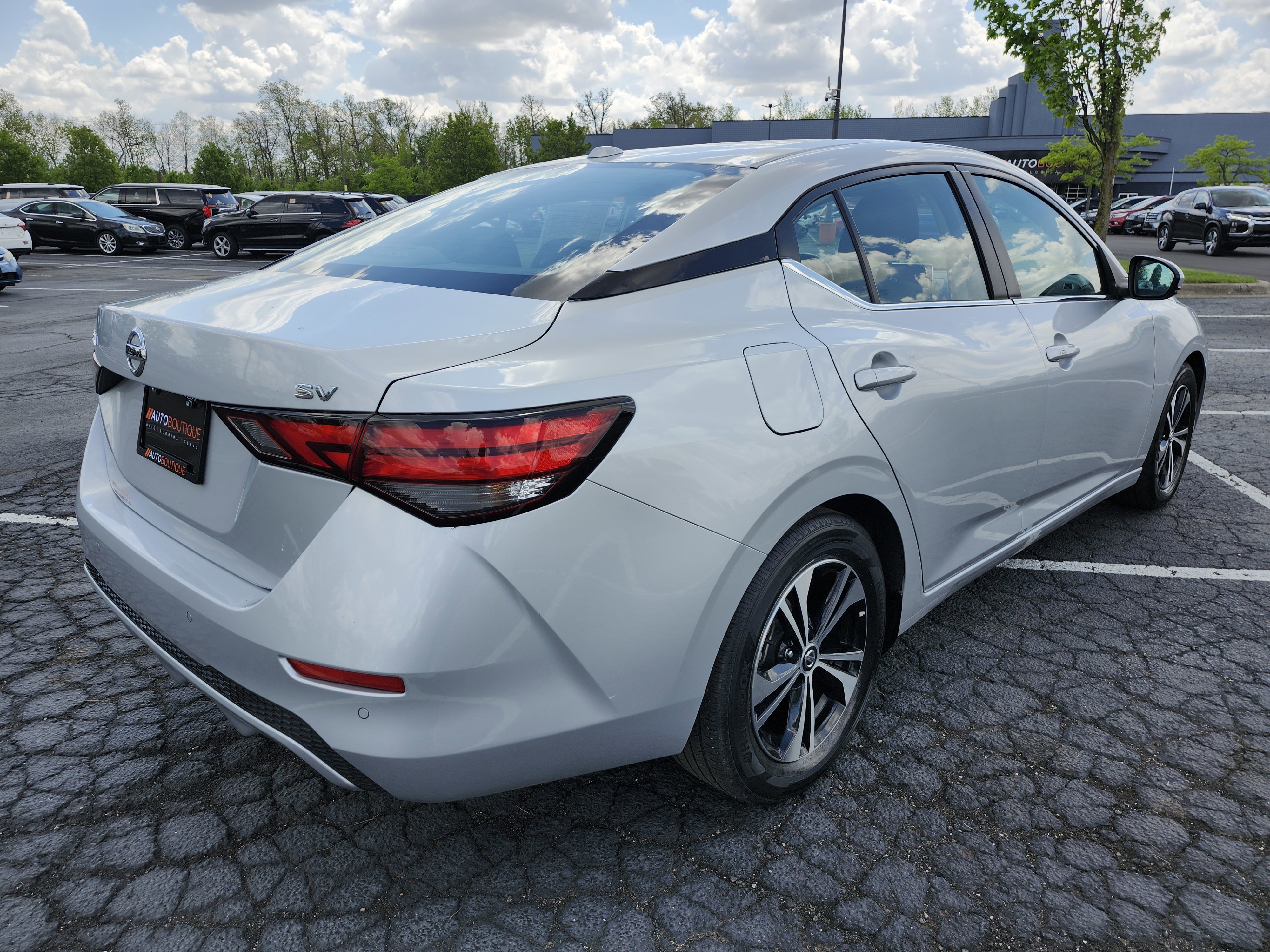 Used 2022 Nissan Sentra SV FWD image 15