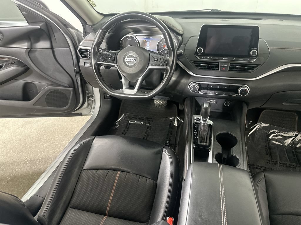 Used 2022 Nissan Altima 2.5 SR FWD image 18