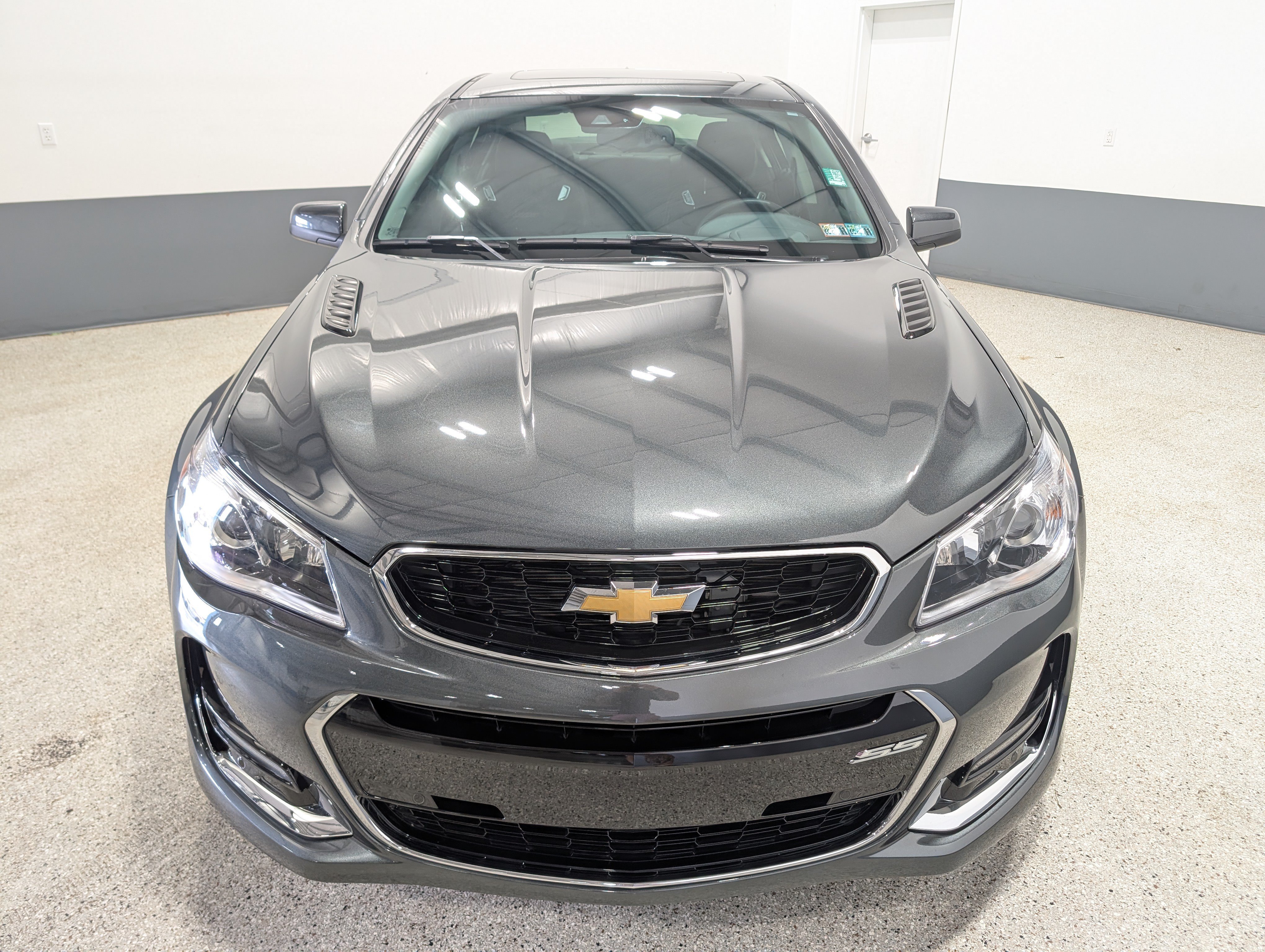 Used 2017 Chevrolet SS RWD image 8