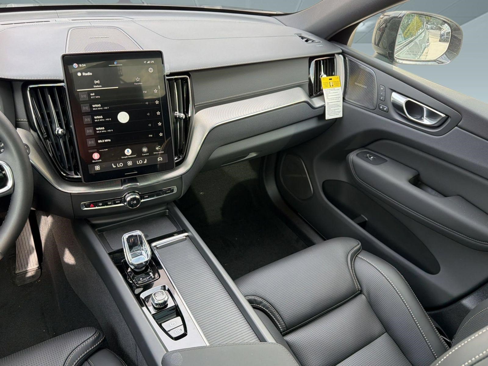 New 2026 Volvo XC60 B5 Ultra w/ Protection Package Premier AWD/4WD image 28
