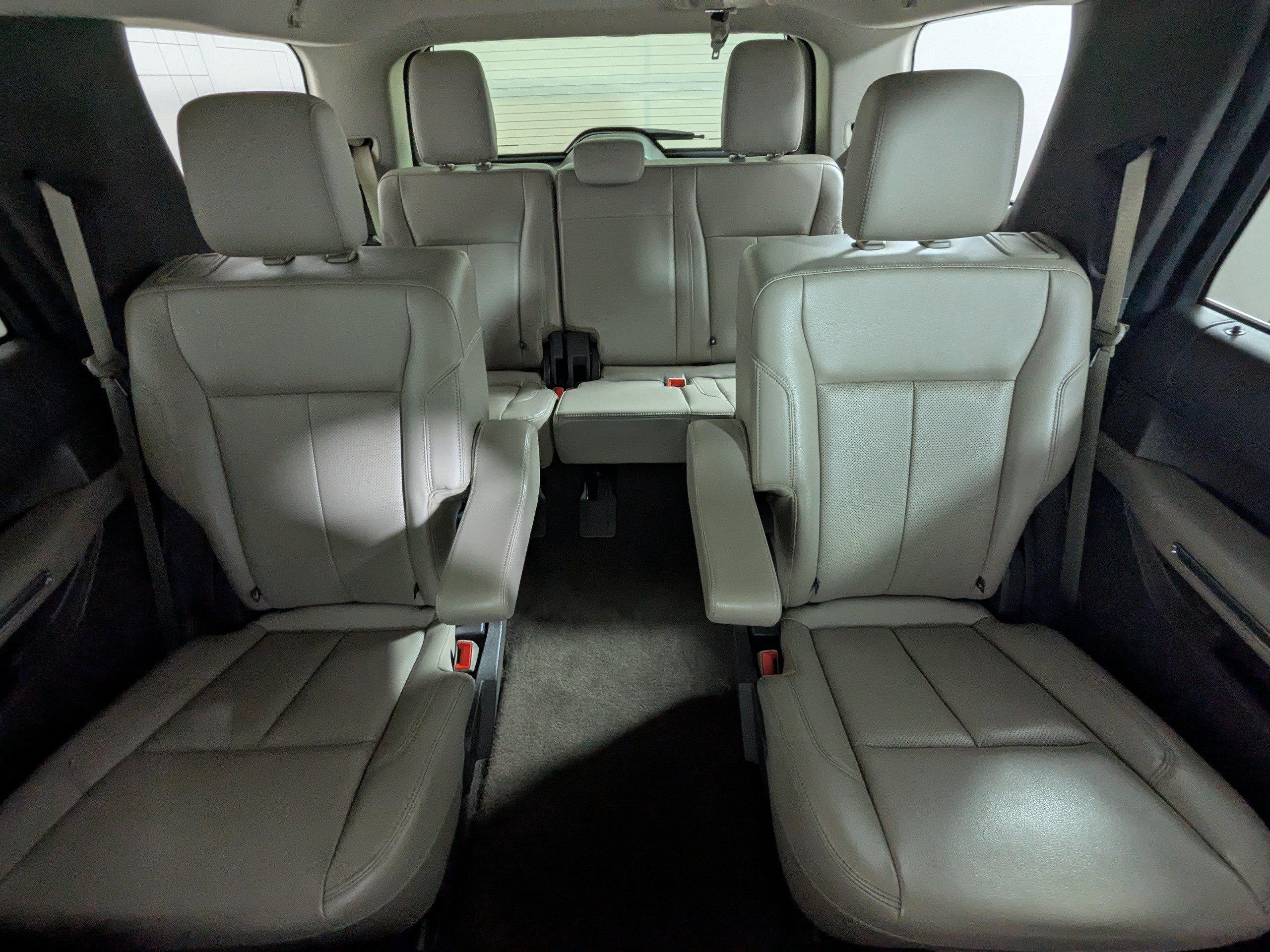 Used 2021 Ford Expedition XLT RWD image 16