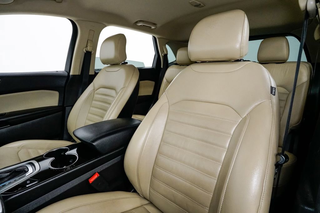 Used 2015 Ford Edge SEL w/ Equipment Group 201A image 8