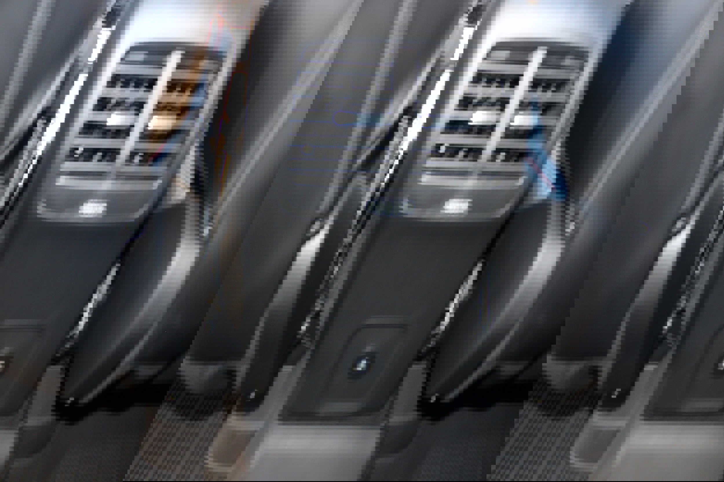 Used 2025 Ford Escape ST-Line Elite w/ Class II Trailer Tow Package image 18