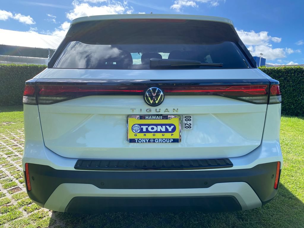 New 2026 Volkswagen Tiguan S FWD image 6