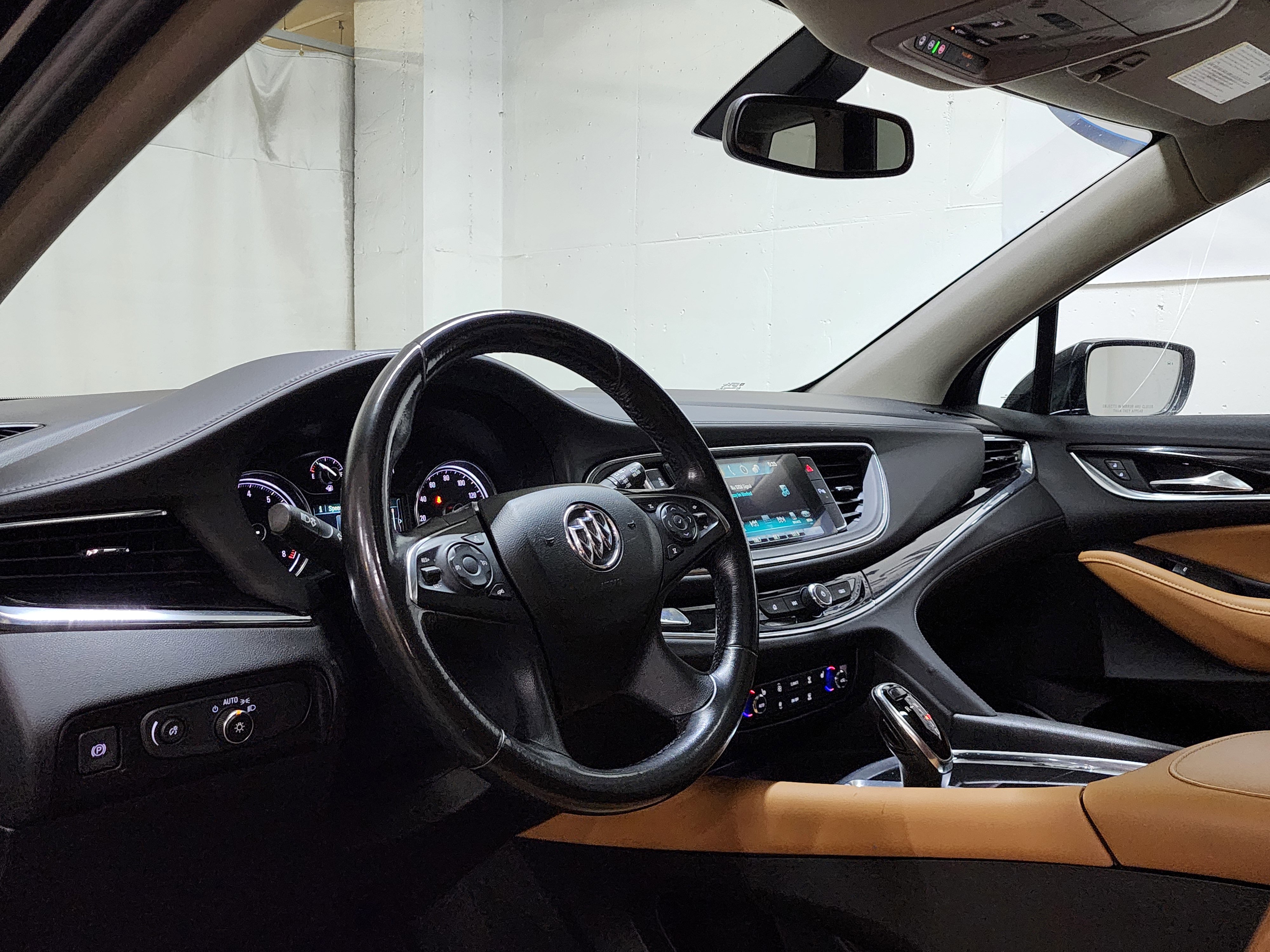 Used 2019 Buick Enclave Essence image 13