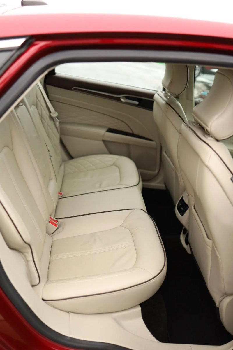 Used 2017 Ford Fusion Platinum AWD/4WD image 41