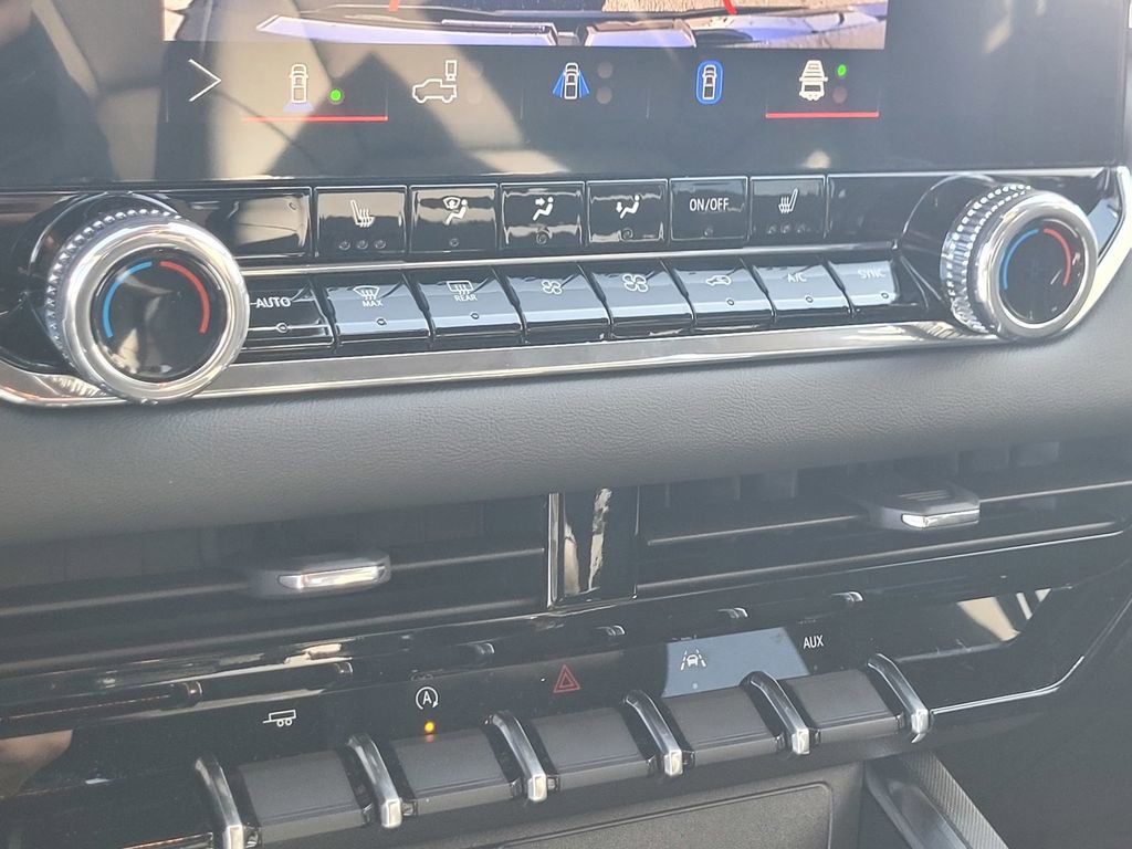 New 2026 GMC Canyon Elevation w/ Convenience Package image 15