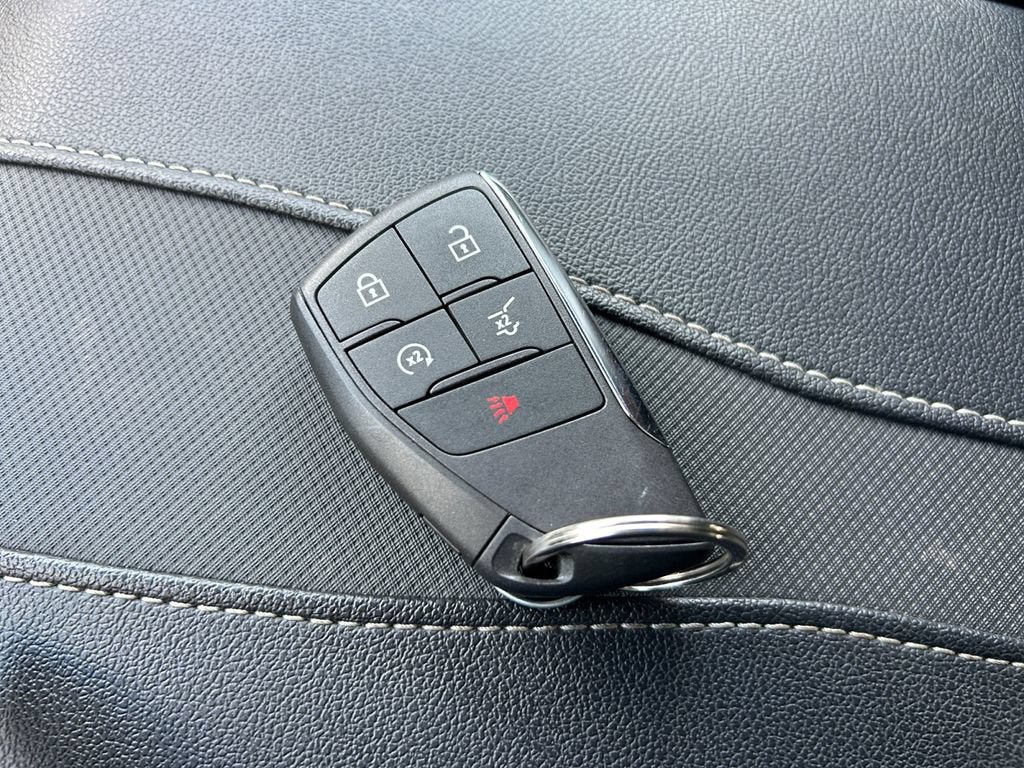 Used 2024 Chevrolet Traverse RS AWD/4WD image 32