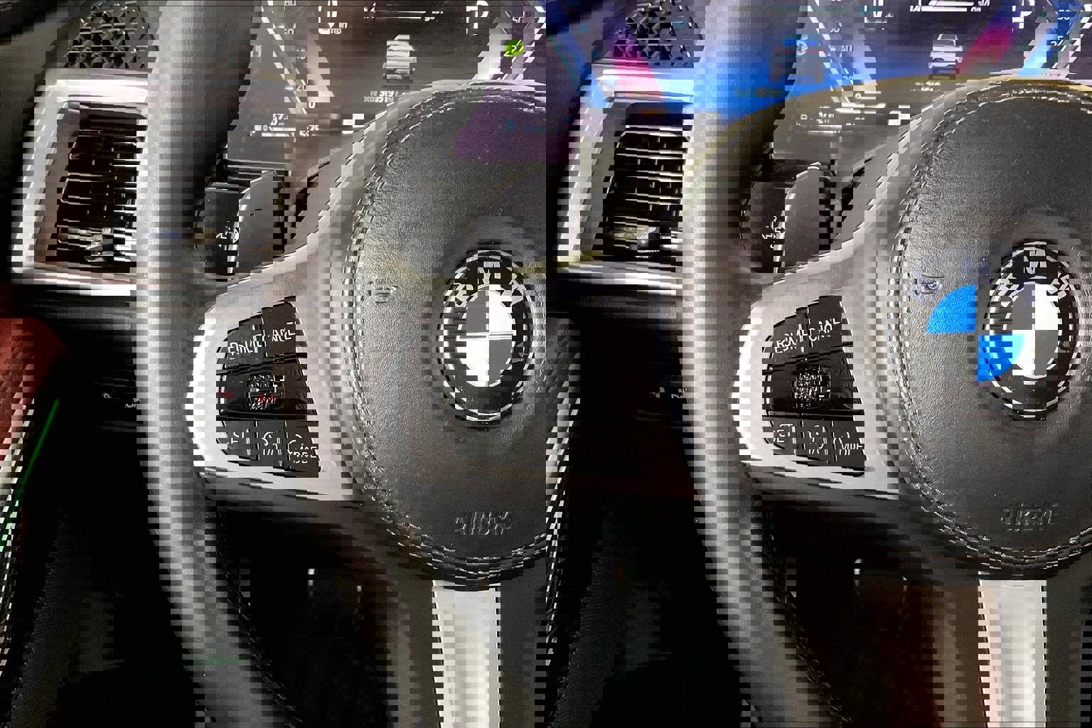 Certified 2024 BMW X6 xDrive40i w/ Executive Package image 18