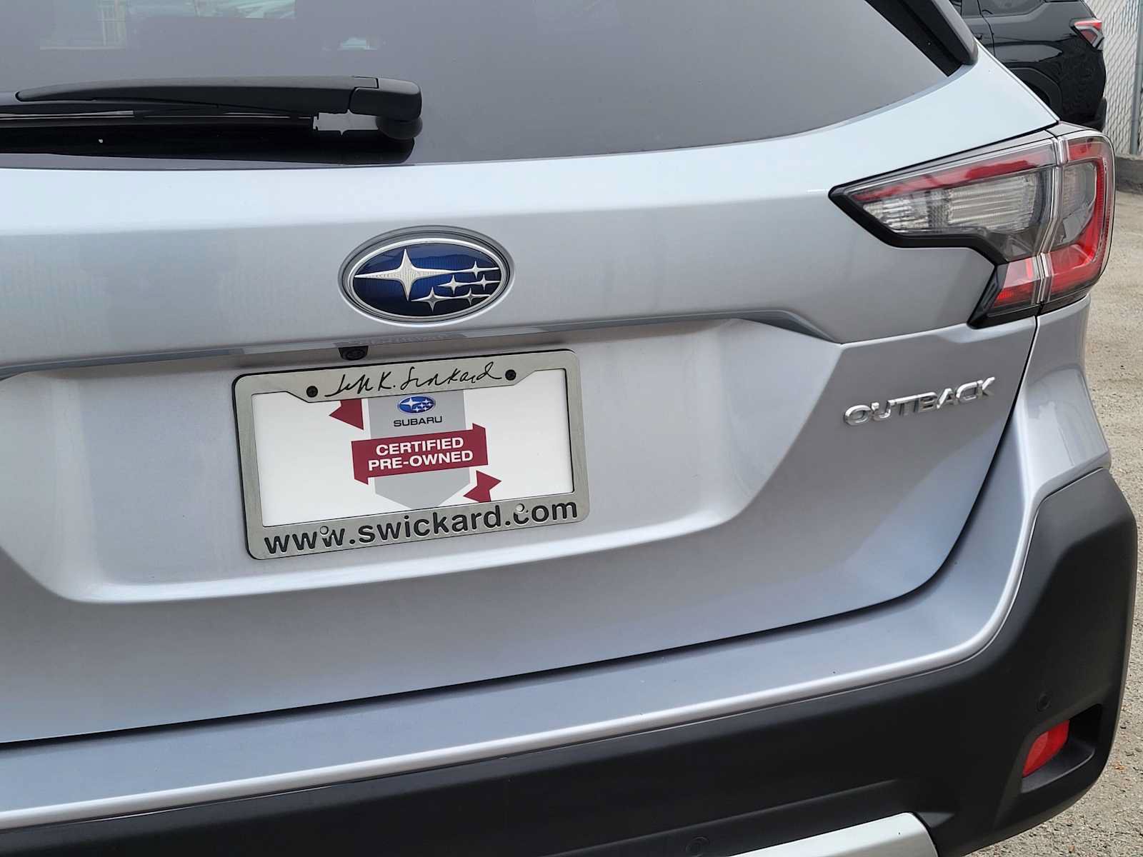 Certified 2025 Subaru Outback Limited AWD/4WD image 12