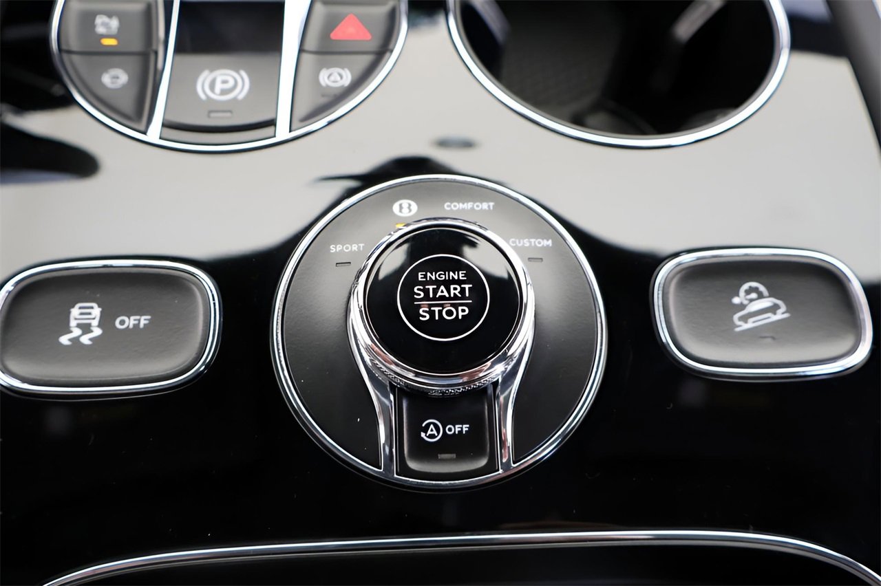 New 2025 Bentley Bentayga image 27