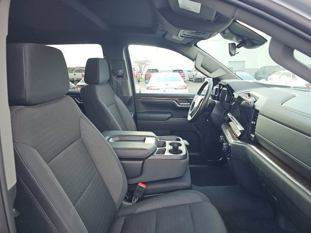 Used 2024 Chevrolet Silverado 1500 LT image 28