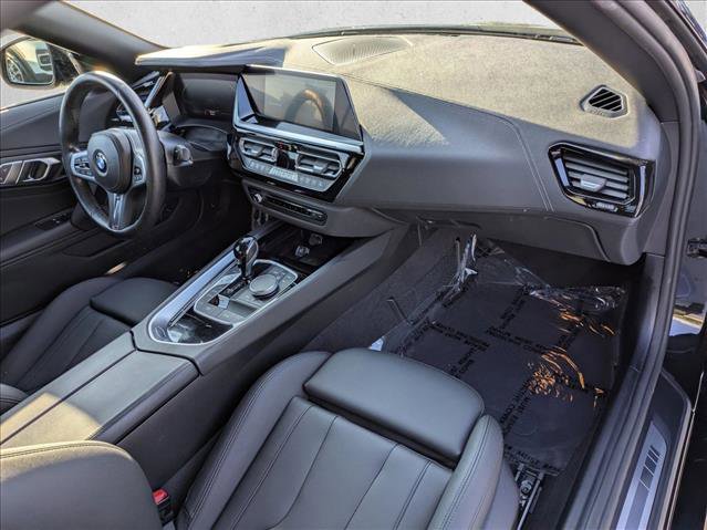 Certified 2023 BMW Z4 M40i w/ Premium Package image 18