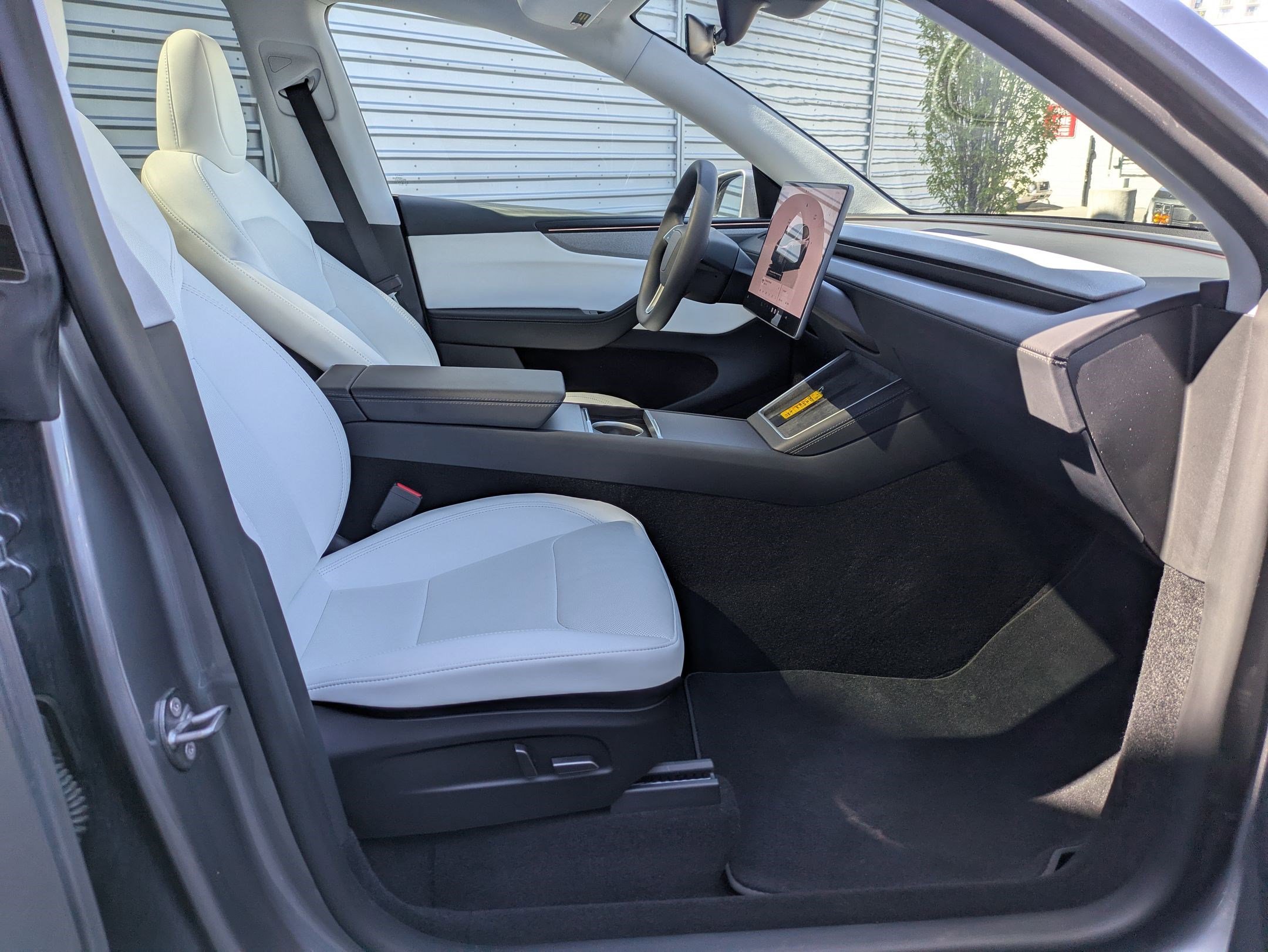 Used 2026 Tesla Model Y AWD image 28