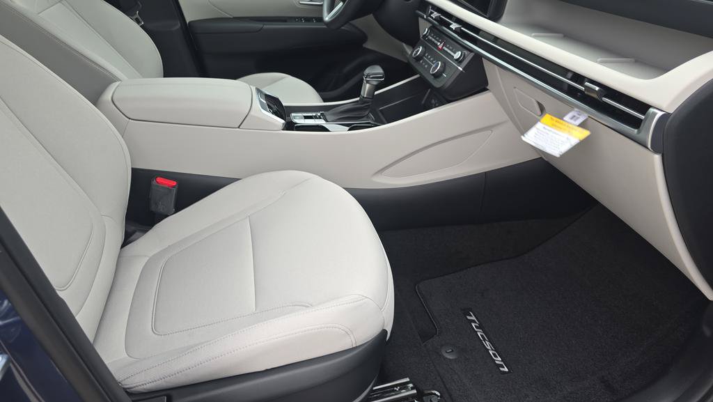 New 2026 Hyundai Tucson SE FWD image 13