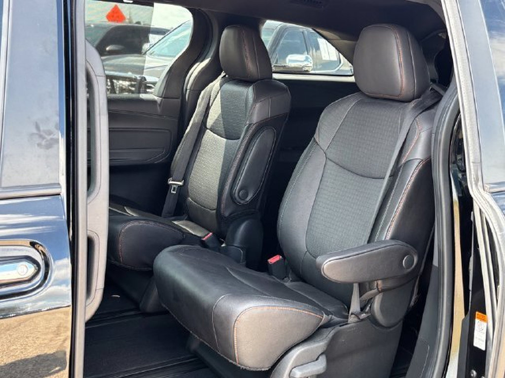 Certified 2024 Toyota Sienna XSE FWD image 15