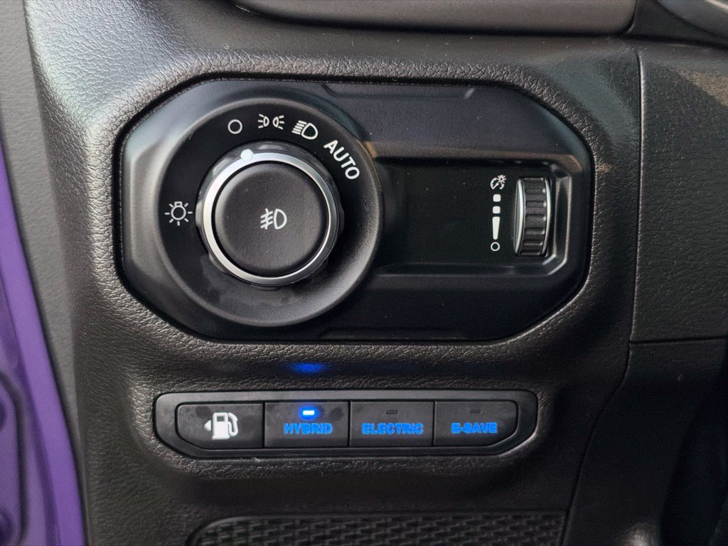 Used 2023 Jeep Wrangler Unlimited Rubicon 4xe w/ Cold Weather Group AWD/4WD image 20