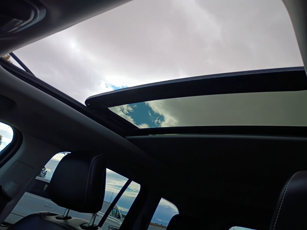 Used 2023 Jeep Grand Cherokee Limited image 26