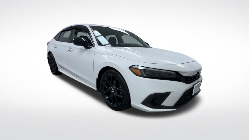 Used 2023 Honda Civic Sport image 2
