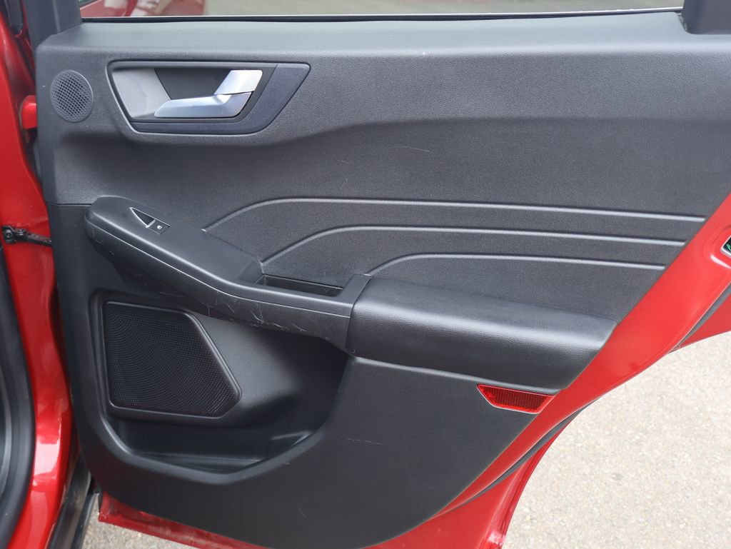 Used 2023 Ford Escape Platinum w/ Premium Technology Package image 28