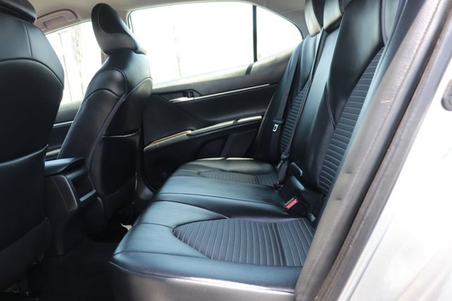 Used 2021 Toyota Camry SE w/ Carpet Mat Package (TMS) FWD image 13