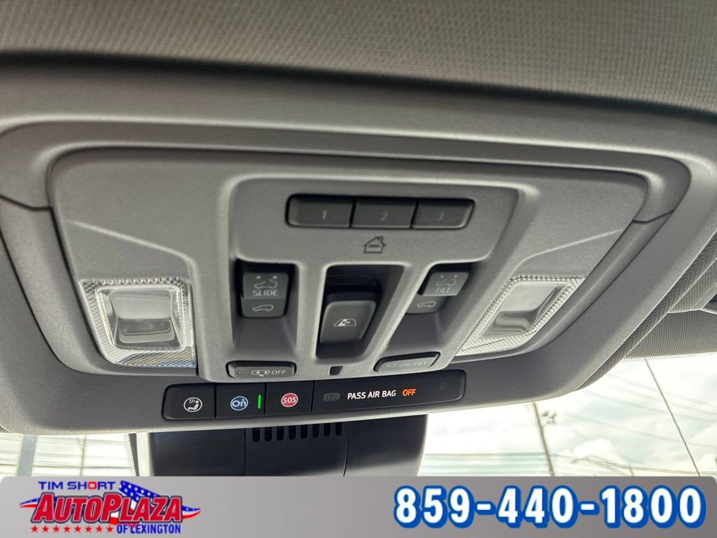 Used 2024 GMC Sierra 1500 Denali AWD/4WD image 36