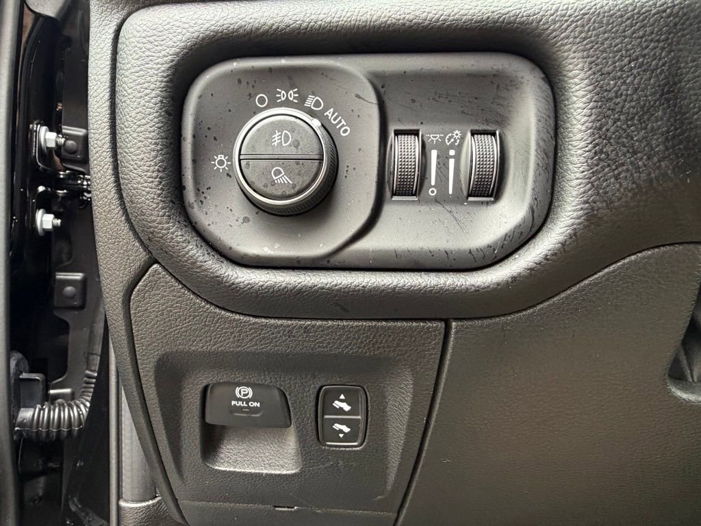 Certified 2026 RAM 1500 Laramie AWD/4WD image 31
