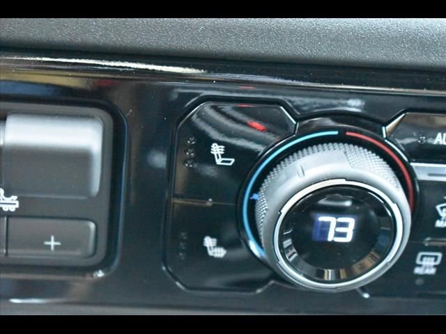 Used 2025 Chevrolet Silverado 1500 LT AWD/4WD image 9