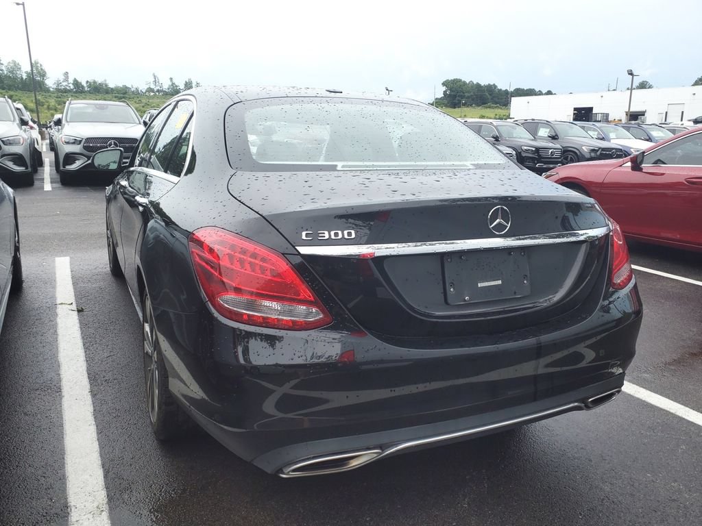 Used 2017 Mercedes-Benz C 300 Sedan image 5