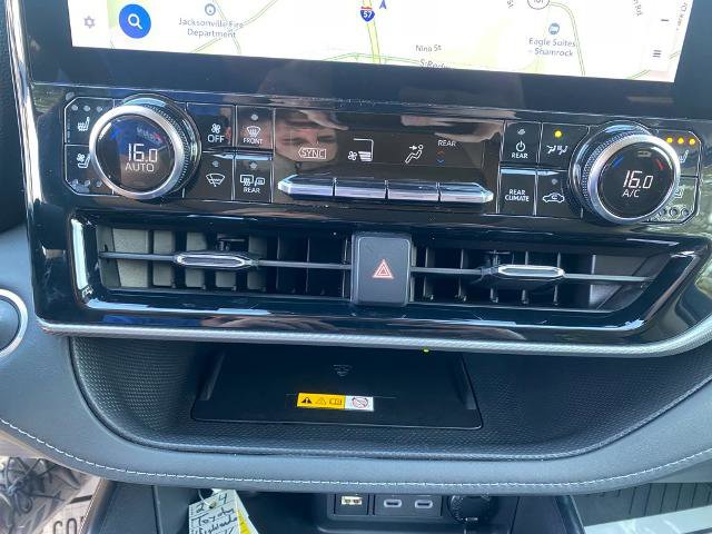 Used 2024 Toyota Highlander Platinum image 21