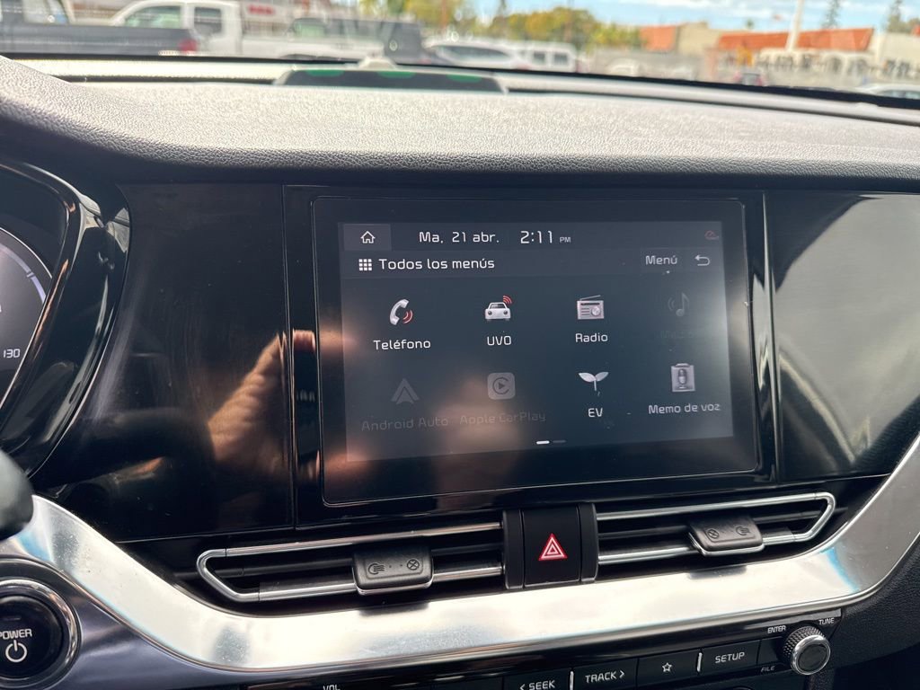 Used 2022 Kia Niro EX image 25