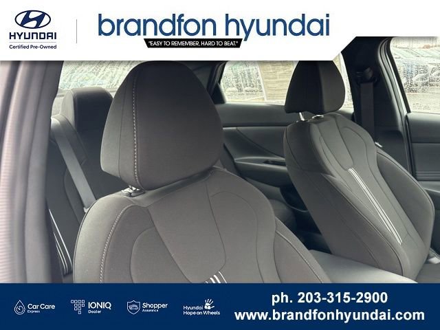 Certified 2025 Hyundai Elantra SEL FWD image 28