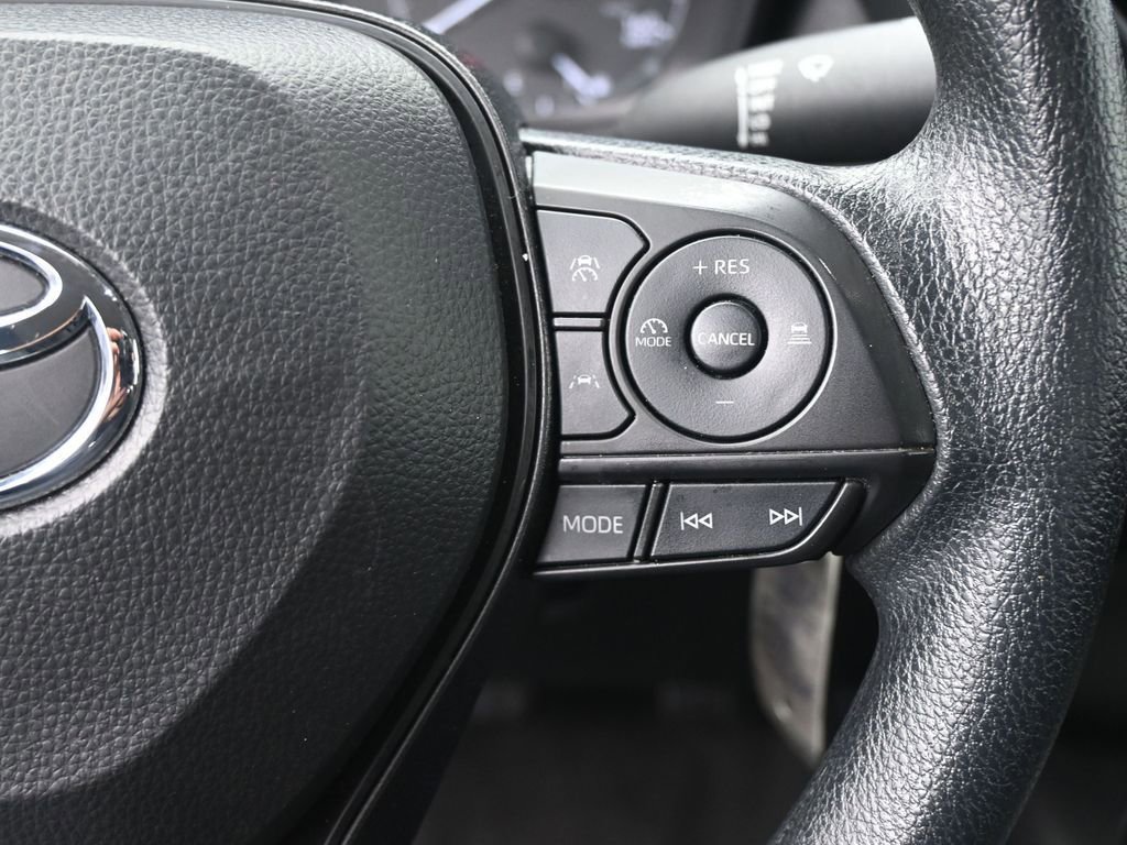 Used 2024 Toyota Corolla LE FWD image 7